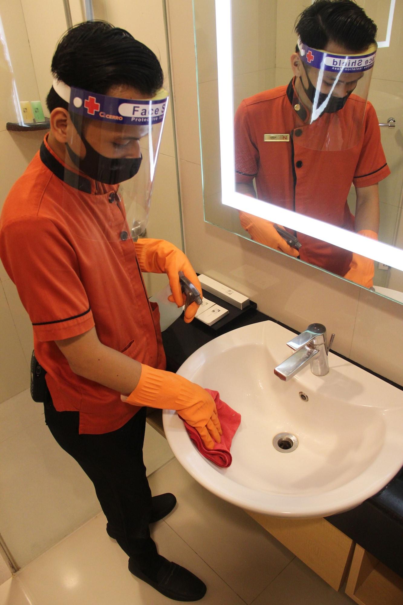 Swiss-belinn Manyar 3*