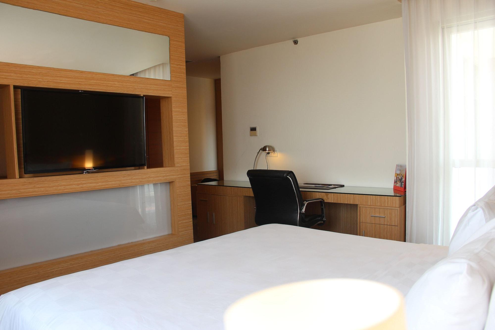 Swiss-belinn Manyar 3*