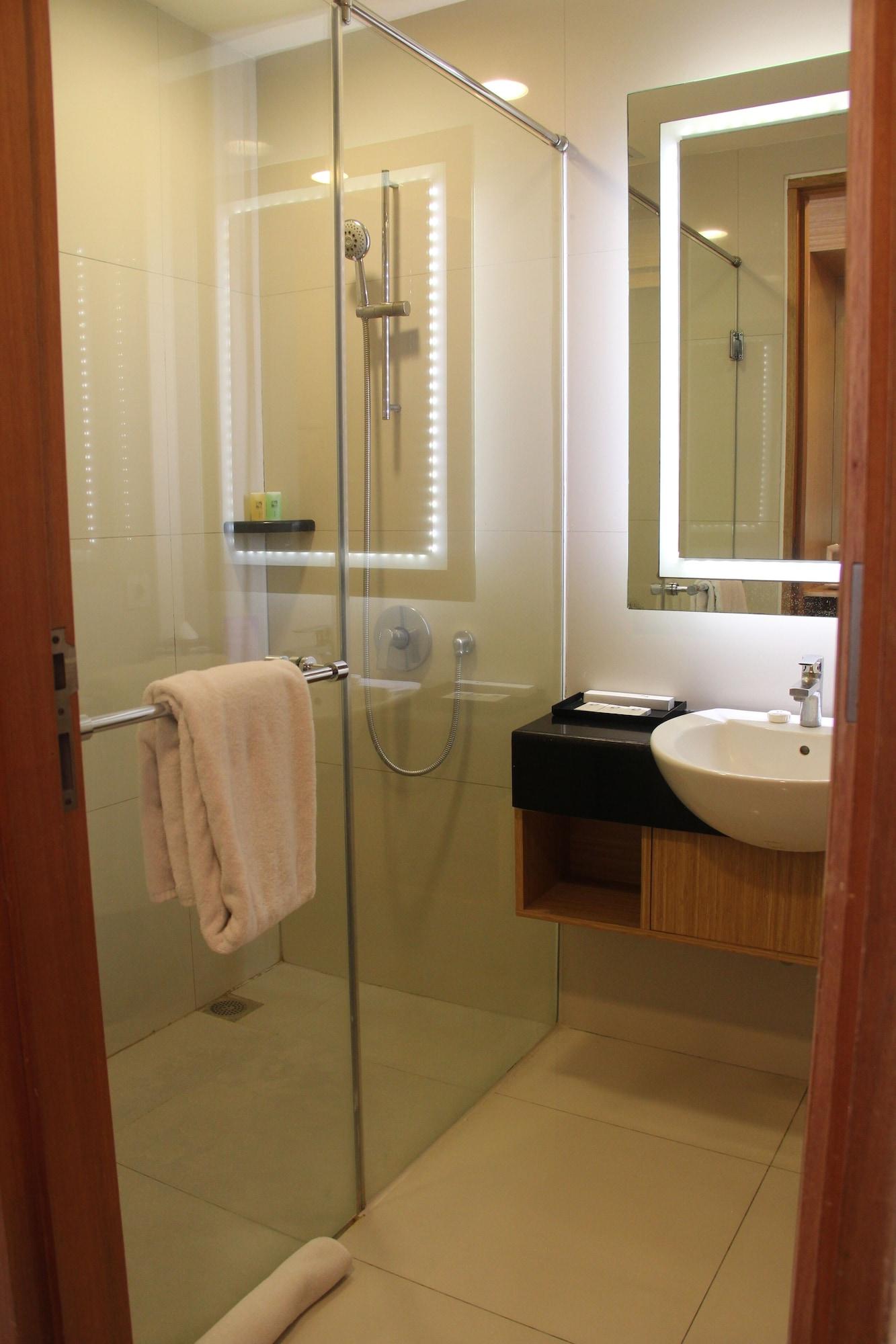 Swiss-belinn Manyar Hotel