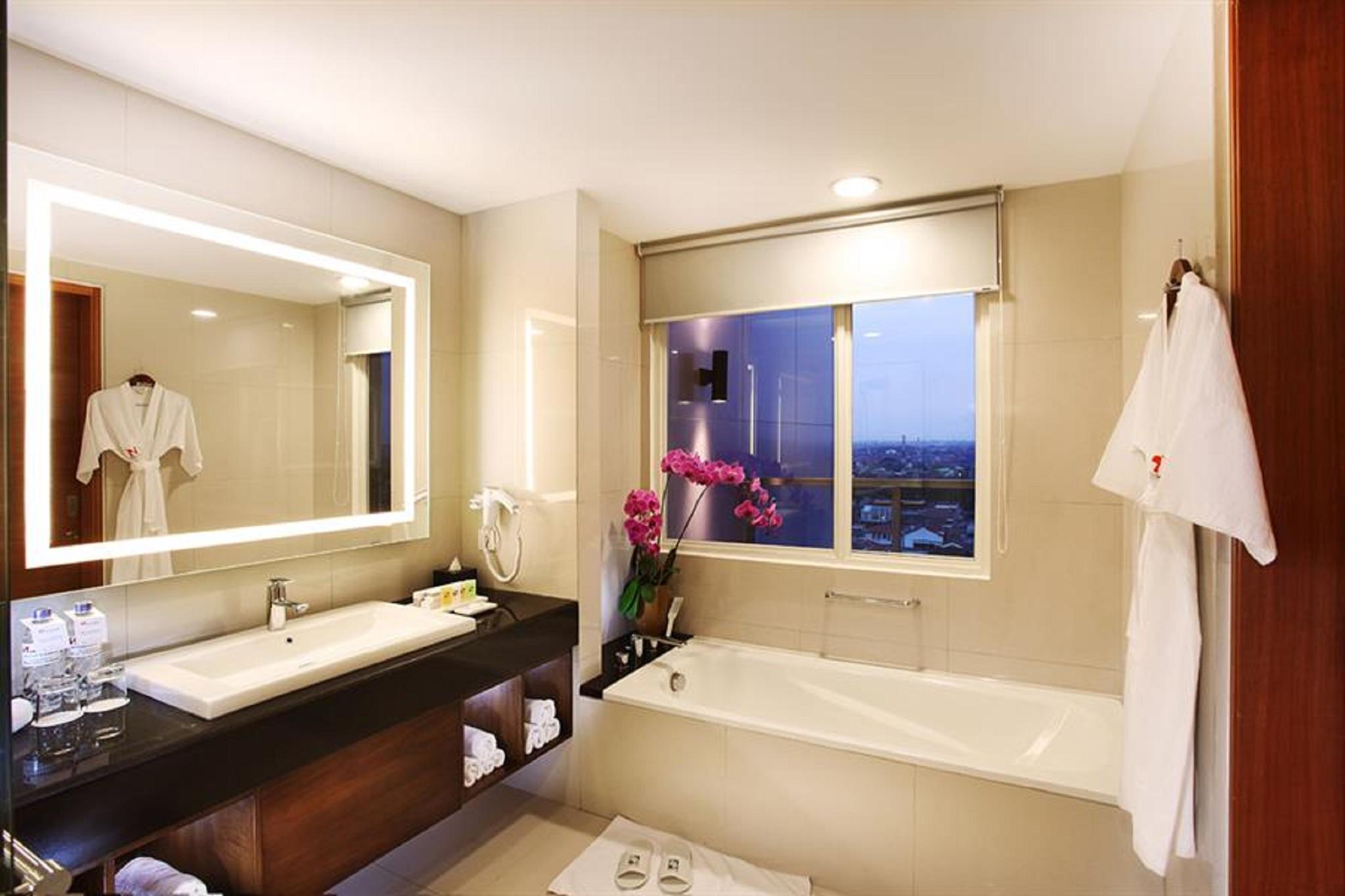 Swiss-belinn Manyar 3*